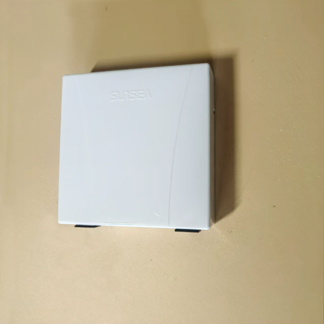 2-Port-Anschlussdose, 86-Typ ABS-Anschlussdose für optische Anschlüsse, weiße Glasfaser-Spleißbox aus Kunststoff mit Adaptern