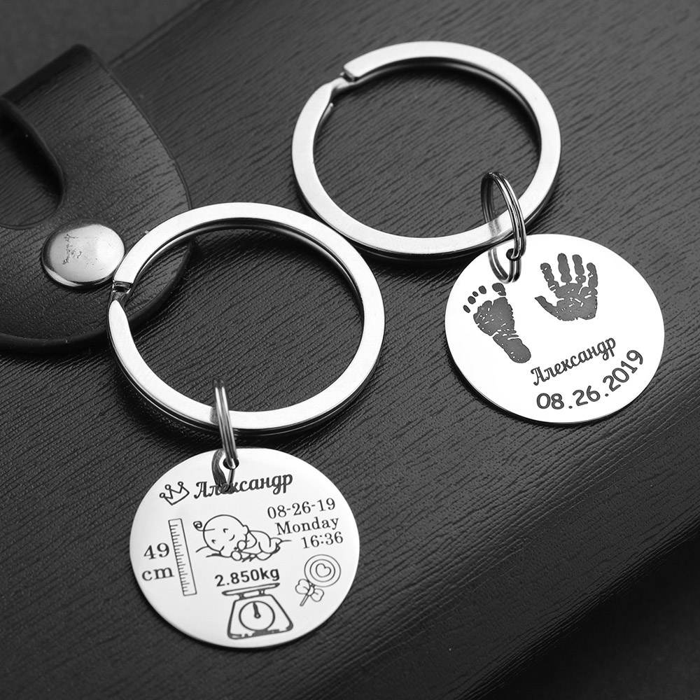 LLavero personalizado para bebé, nombre, fecha de nacimiento, altura de peso para recién nacido, llavero personalizado conmemoración, regalo para mamá y papá P026