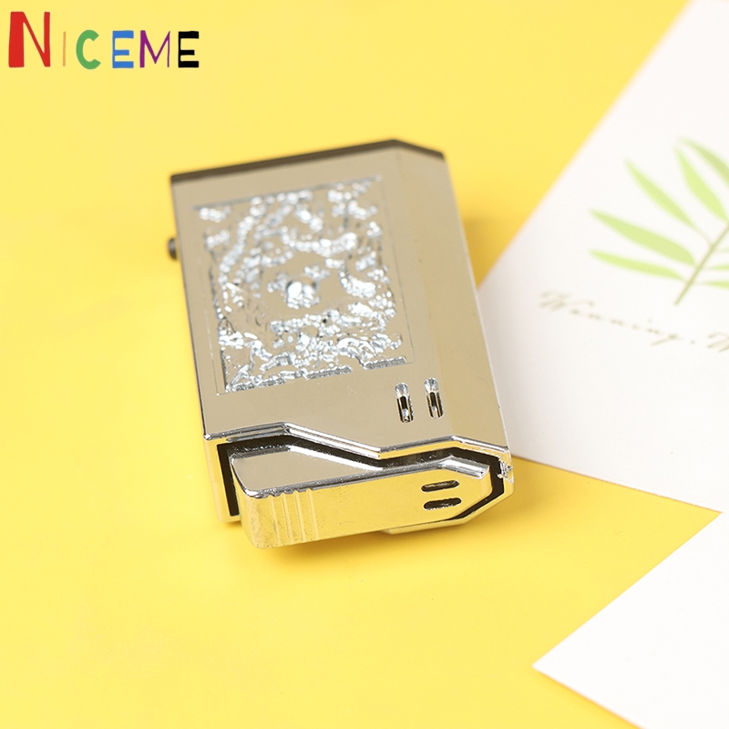 Bromas prácticas para bromas, briquetas de descarga eléctrica con truco de luces LED