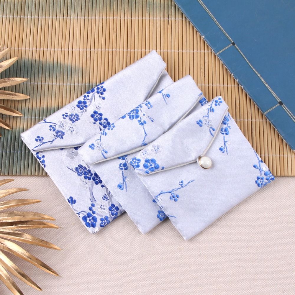 Сумка для хранения украшений с вышивкой в стиле ретро