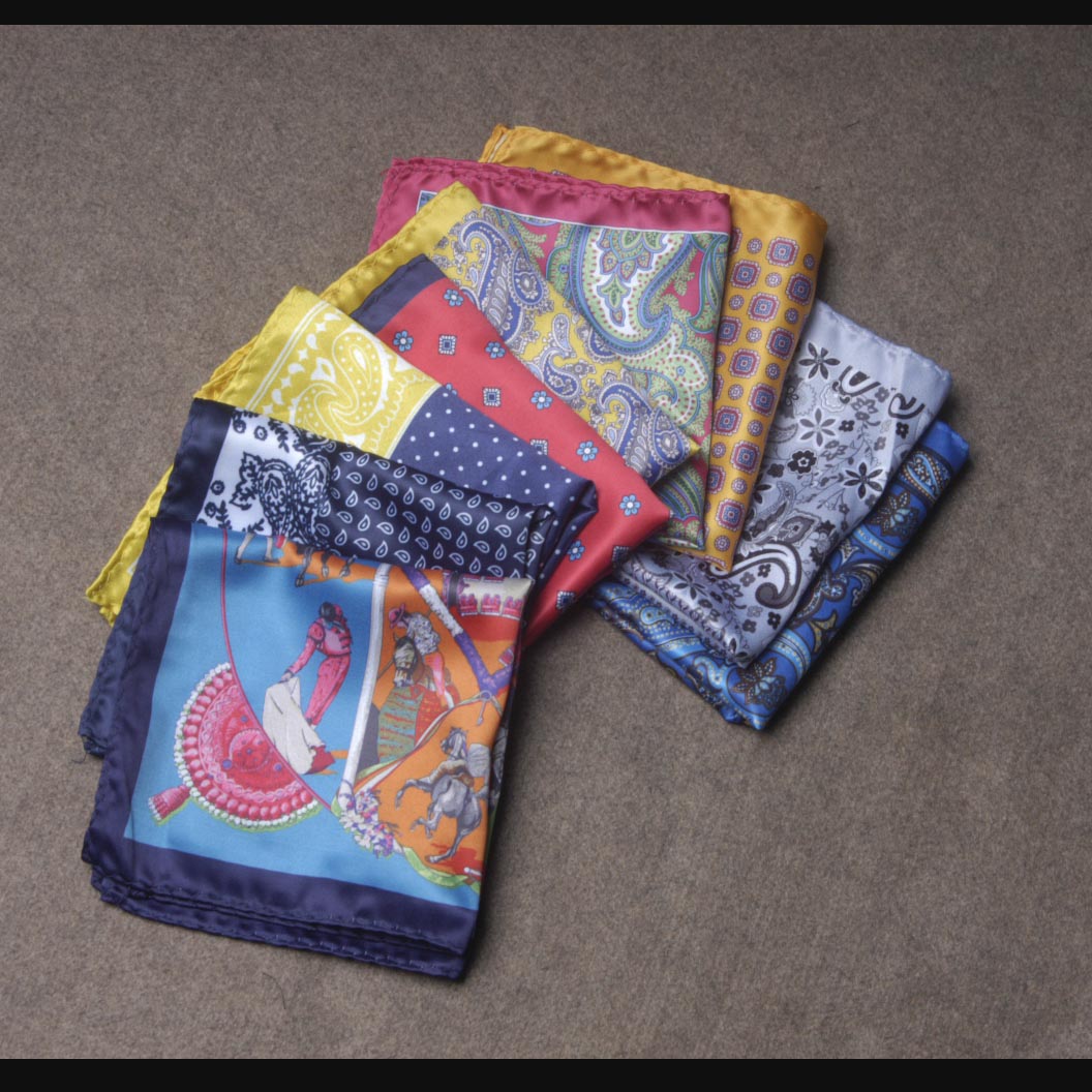 ผ้าเช็ดหน้าผู้ชายสุดหรูอุปกรณ์เสริมของผ้าไหมกระเป๋าผ้าเช็ดหน้าสี่เหลี่ยมผ้าเช็ดหน้ากระเป๋าผ้าพันคอลาย Paisley ลายจุดปาร์ตี้งานแต่งงานงานพรอม