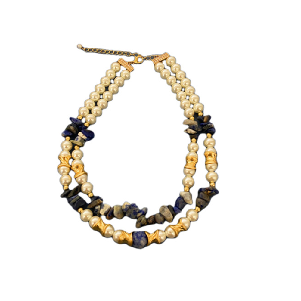 Женское колье ручной работы с бусинами и жемчугом