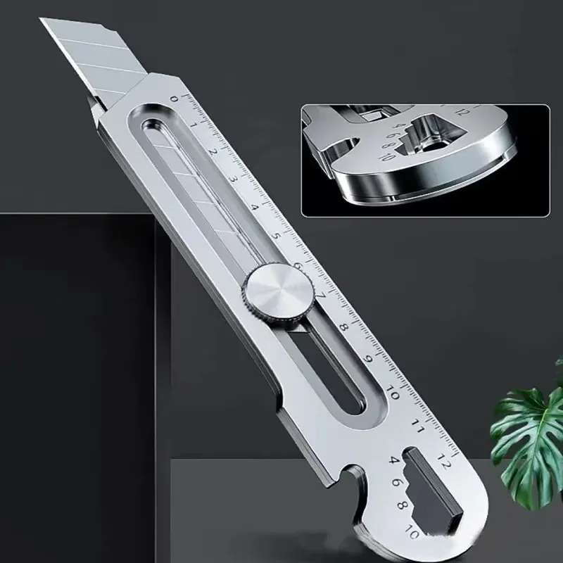 Taglierina per scatola di coltelli multiuso 6 in 1 Coltello multiuso a scatto impermeabile retrattile resistente in acciaio inossidabile
