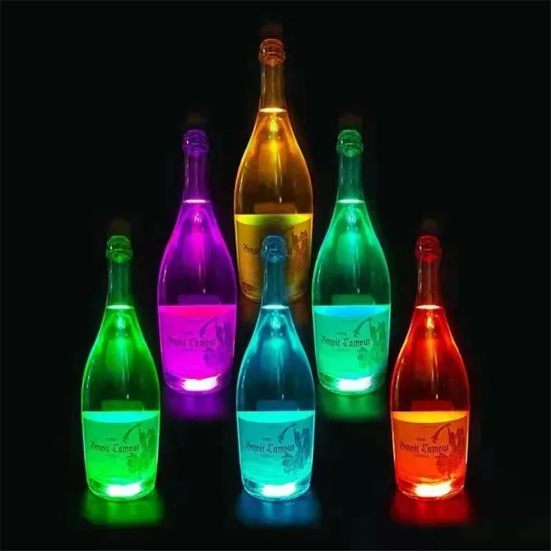 ที่รองแก้วไฟ LED 1-200ชิ้นแผ่นรองแก้วขวดเหล้าแผ่นรองแก้วเรืองแสงสำหรับคลับปาร์ตี้รถงานแต่งงานแจกัน