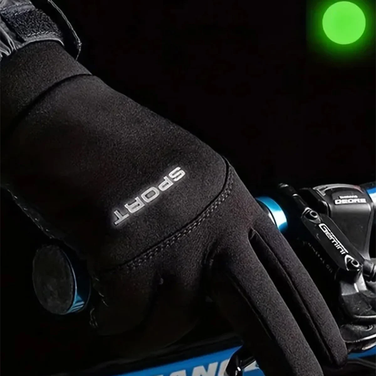 Windproof and Waterproof Outdoor Gloves Touch Screen Thumb and Index Finger Fingertips Warm Gloves for Running Cycling