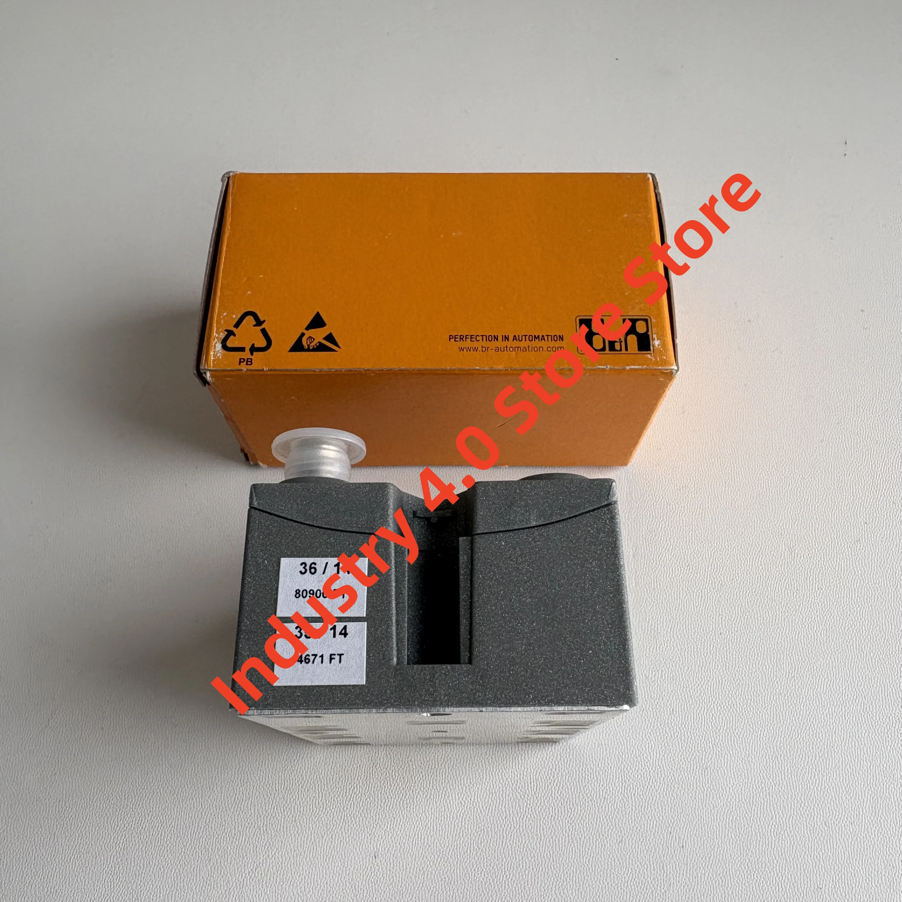 New original   X67DI1371 PLC Module
