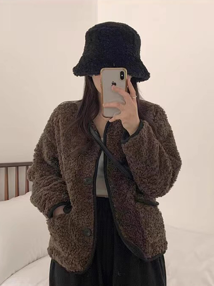 Chic Autumn Winter Retro Soft Sle round Neck Single Button Color Block  Loose Versatile Lamb Fur Jacket Women