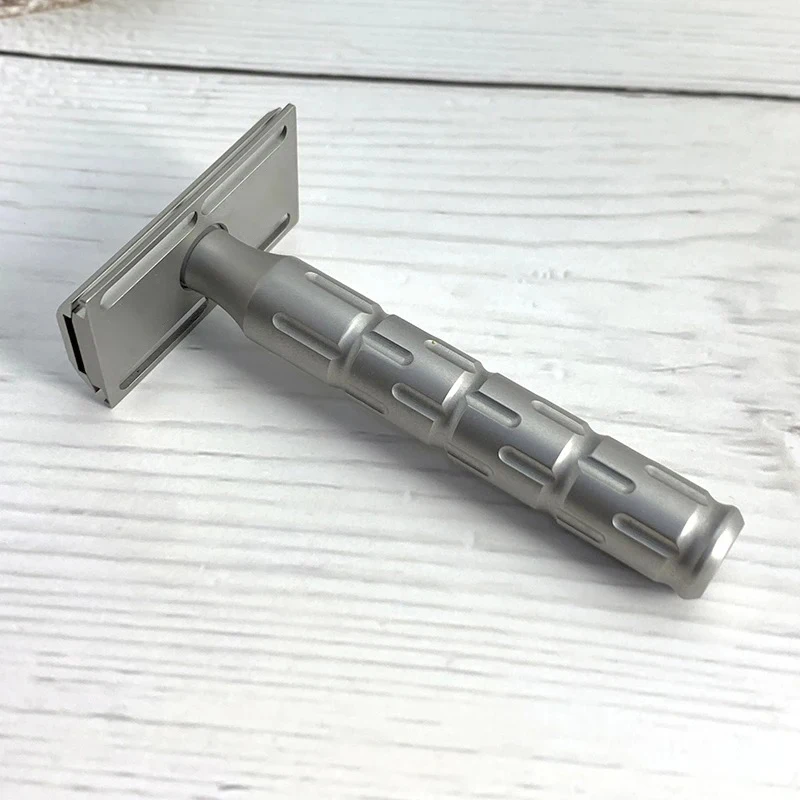 Maquinilla de afeitar de seguridad de doble filo italiana, cuchillas de acero inoxidable mecanizadas CNC para hombres y mujeres