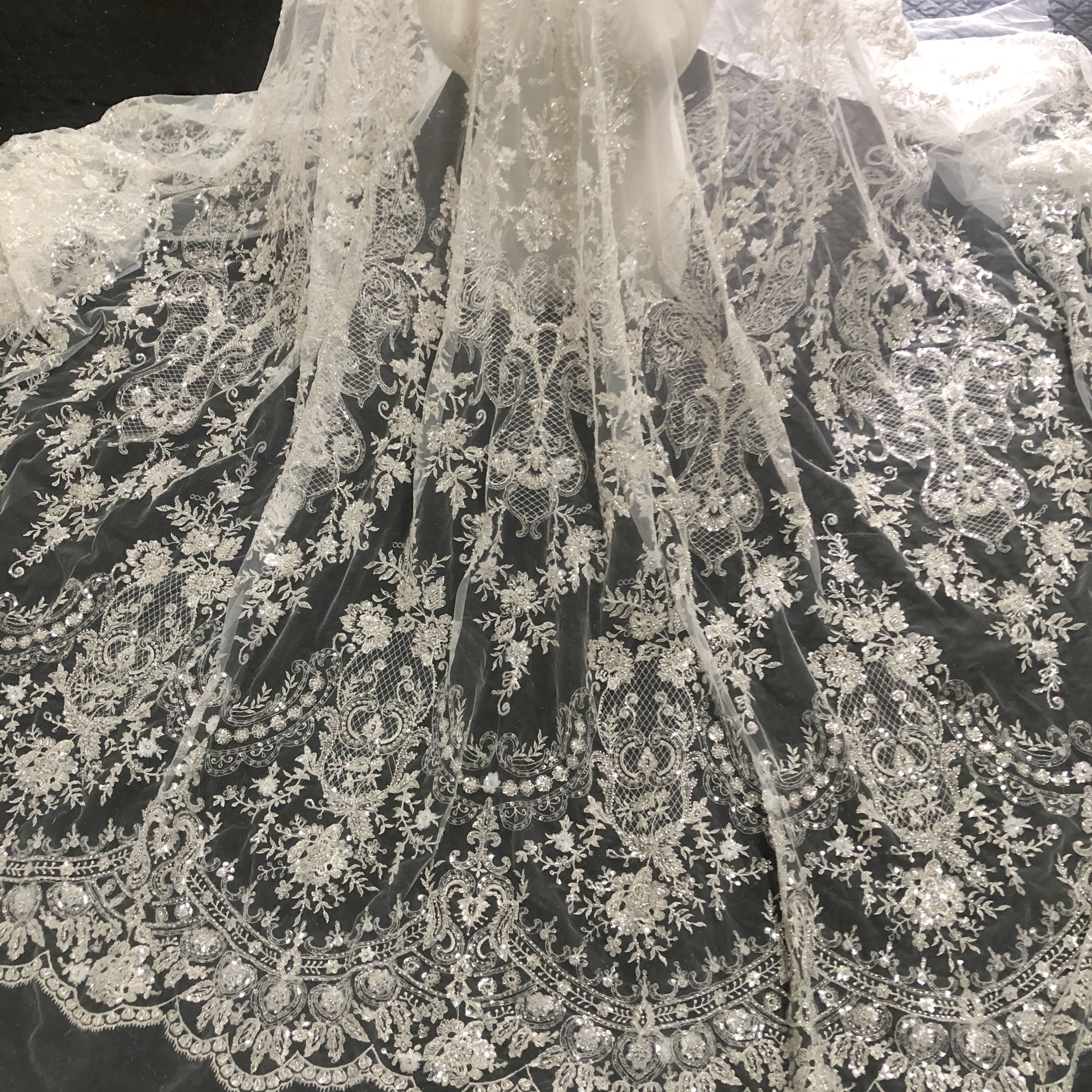 Bordado tecido de renda com lantejoulas grânulos, vestido personalizado acessórios, corte estilo, casamento, novo, luxo