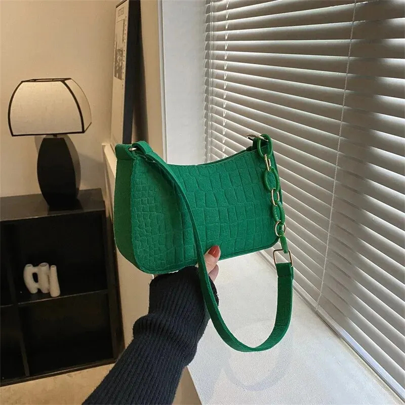 Borsa da donna di lusso con design a ascella in feltro, borsa da donna alla moda rilasciata sotto una mezzaluna, piccola borsa quadrata, design a ascella in feltro da donna Luxu
