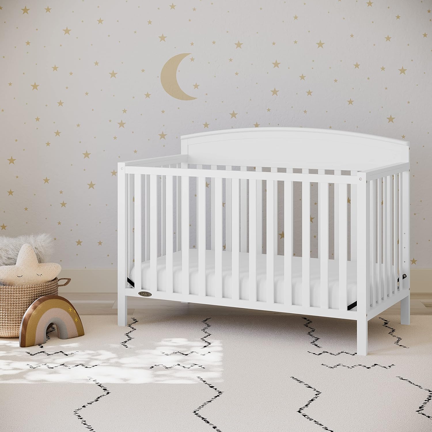 5-in-1 Convertible Crib (White) – Gold Certified, Converts from Baby Crib to Toddler Bed, Daybed and Full-Size Bed, Fits