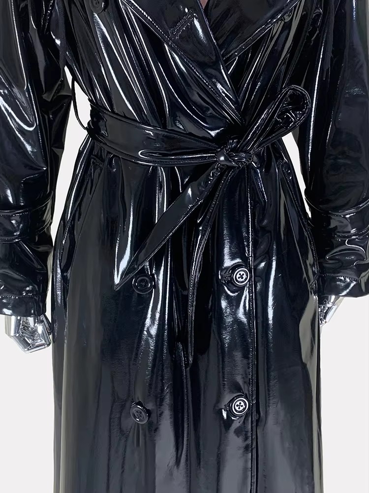 Mauroicardi Frühling Herbst Cool Extra Lange Glänzende Reflektierende Wasserdichte Dünne Schwarz Weiche Patent Kunstleder Mantel Frauen mit Kapuze
