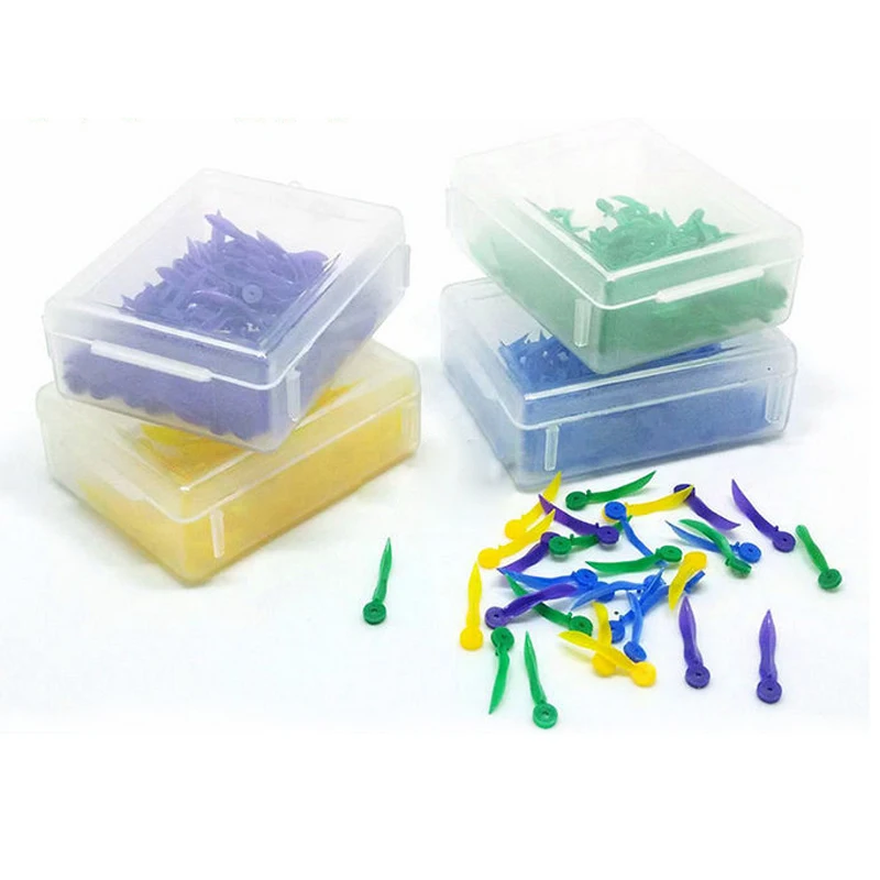 100 ชิ้น/กล่องทิ้งทันตกรรม Wedges พลาสติกทางการแพทย์ Arc เว้าออกแบบ Diastema Wedges พร้อม End Circular Hole เครื่องมือทันตแพทย์