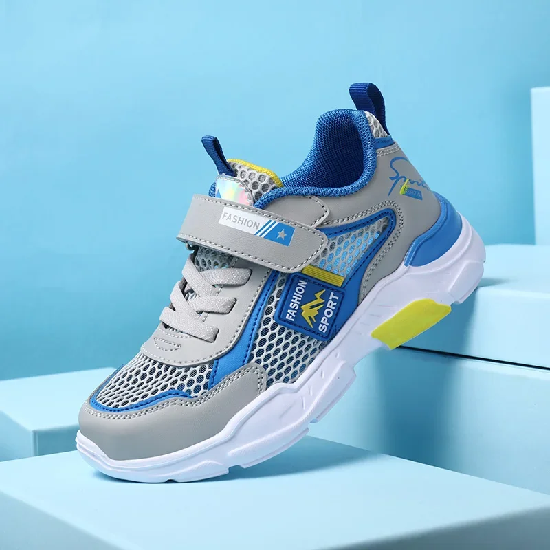 Letnie, oddychające buty sportowe dla chłopców z pojedynczą siatką, dziecięce sneakersy, gumowe buty rekreacyjne, codzienne trampki dla dzieci.