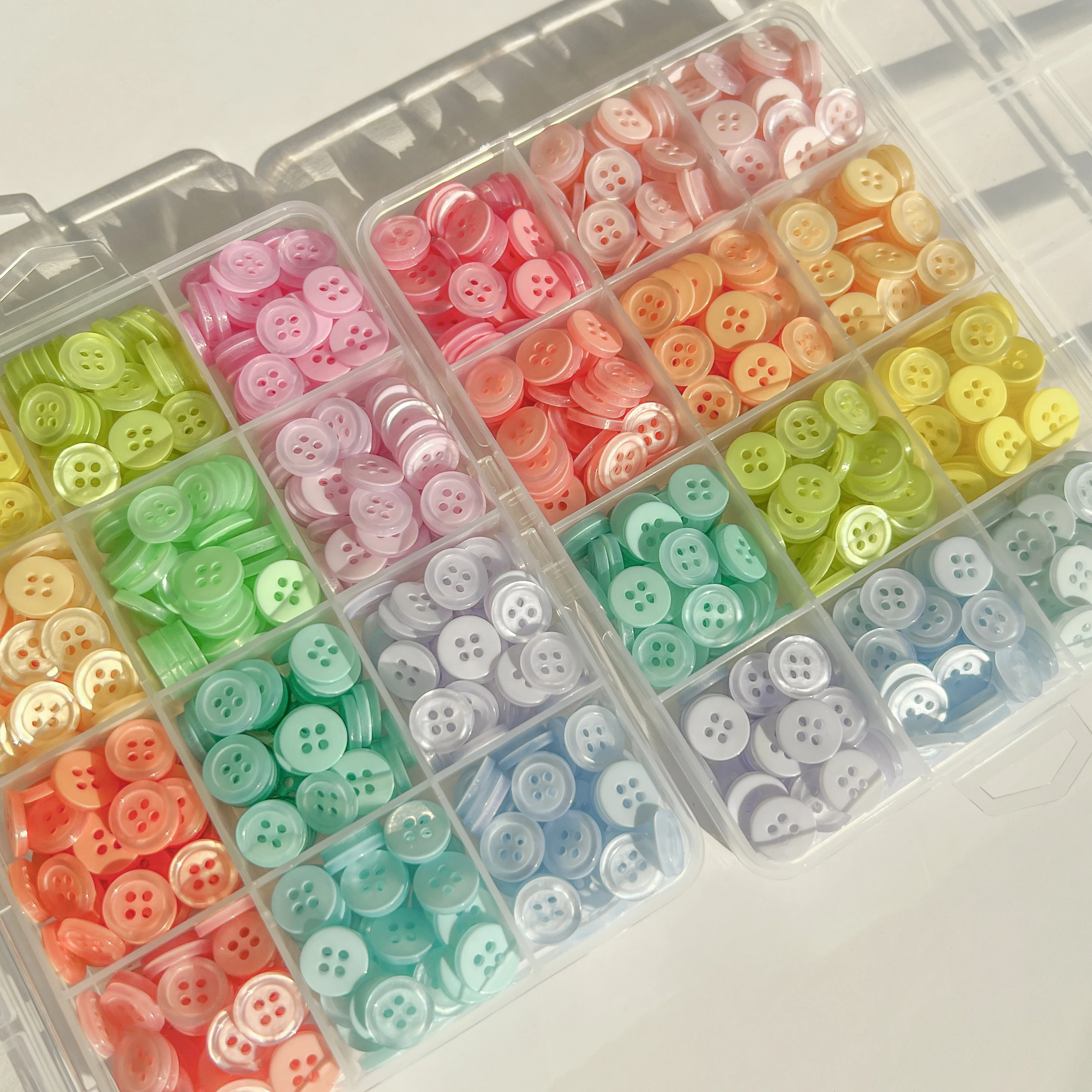 600PCS 10mm Farben Doppel Auge Brot Taste Runde Harz Nähen Tasten Diy Scrapbooking Multi bunte Material Box