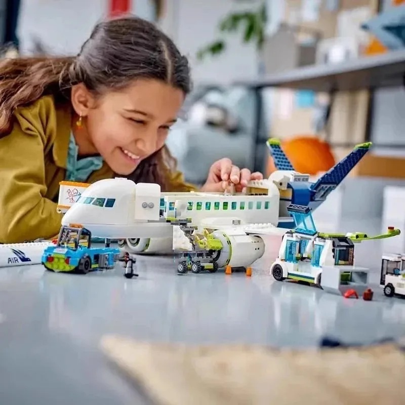Hot Toys Passagierflugzeug-Steine, Stadtflugzeug, Flugzeugkonstrukteur, kompatibel mit Legoing 60367, Spielzeug für Kinder, Weihnachtsgeschenk