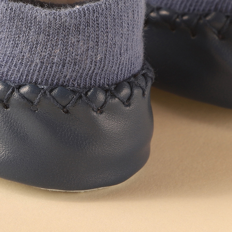 Calzini per bambini Scarpe per neonati abbinate ai colori Scarpe per bambini carine per ragazzi Bambola con suola morbida Sneaker da pavimento per bambini Primi camminatori per bambine