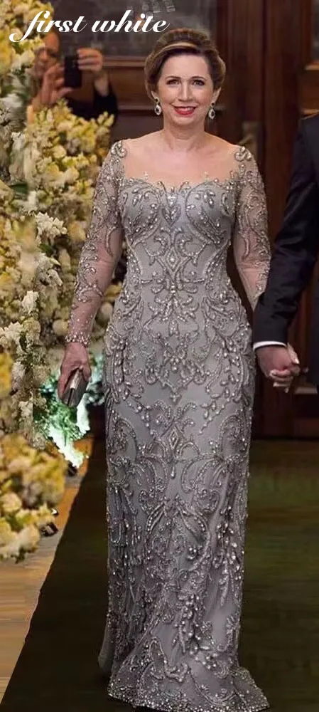 Robe de luxe à manches longues pour mère de la mariée, encolure dégagée, longueur au sol, perlée, robes de train de balayage pour femmes, personnalisée