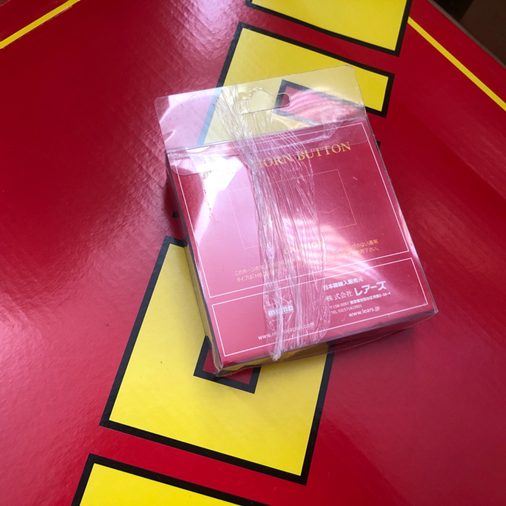 レーシングドリフトユニバーサル MOMO ステアリングホイールホーンボタン車 JDM ステアリングホイールボランチホーンボタン VW ホンダトヨタ BMW 日産