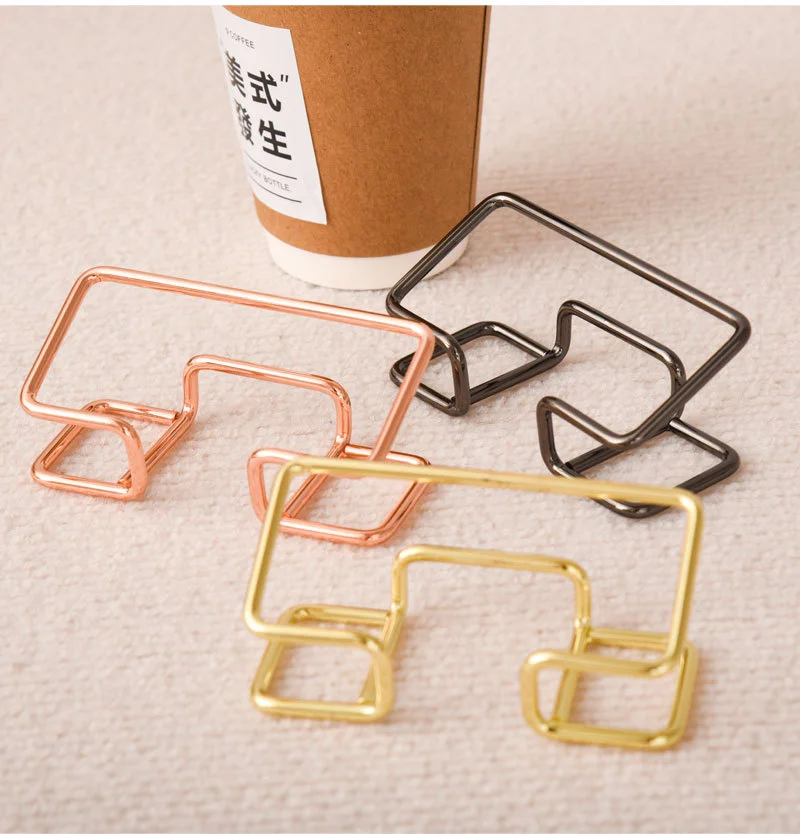 1pcs business card case Simple hollow business card case Creative iron lining business card holder business card display stand