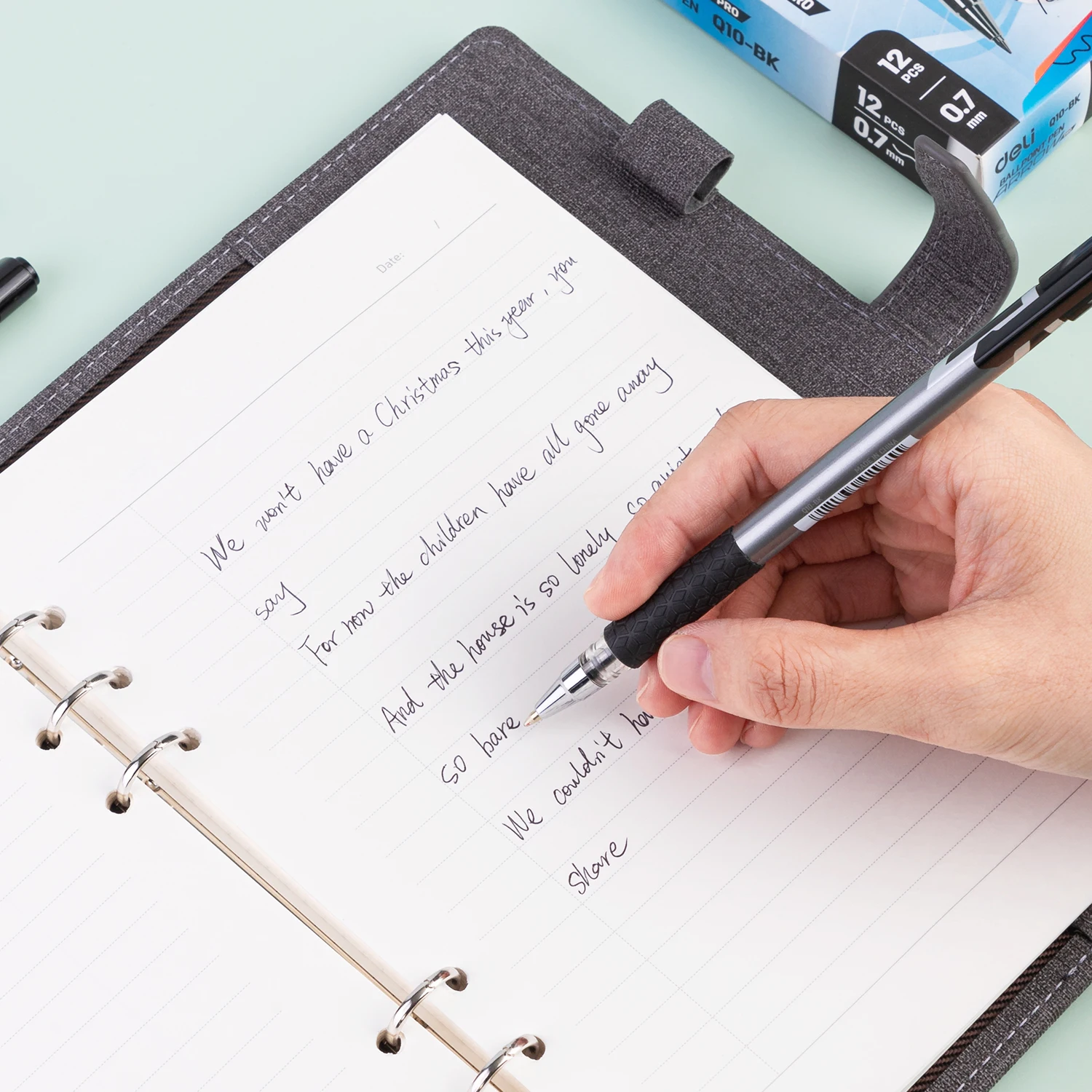 デリ 12 個高品質 0.7 ミリメートルボールペン黒青インクポータブル署名ペン筆記具学校事務用品