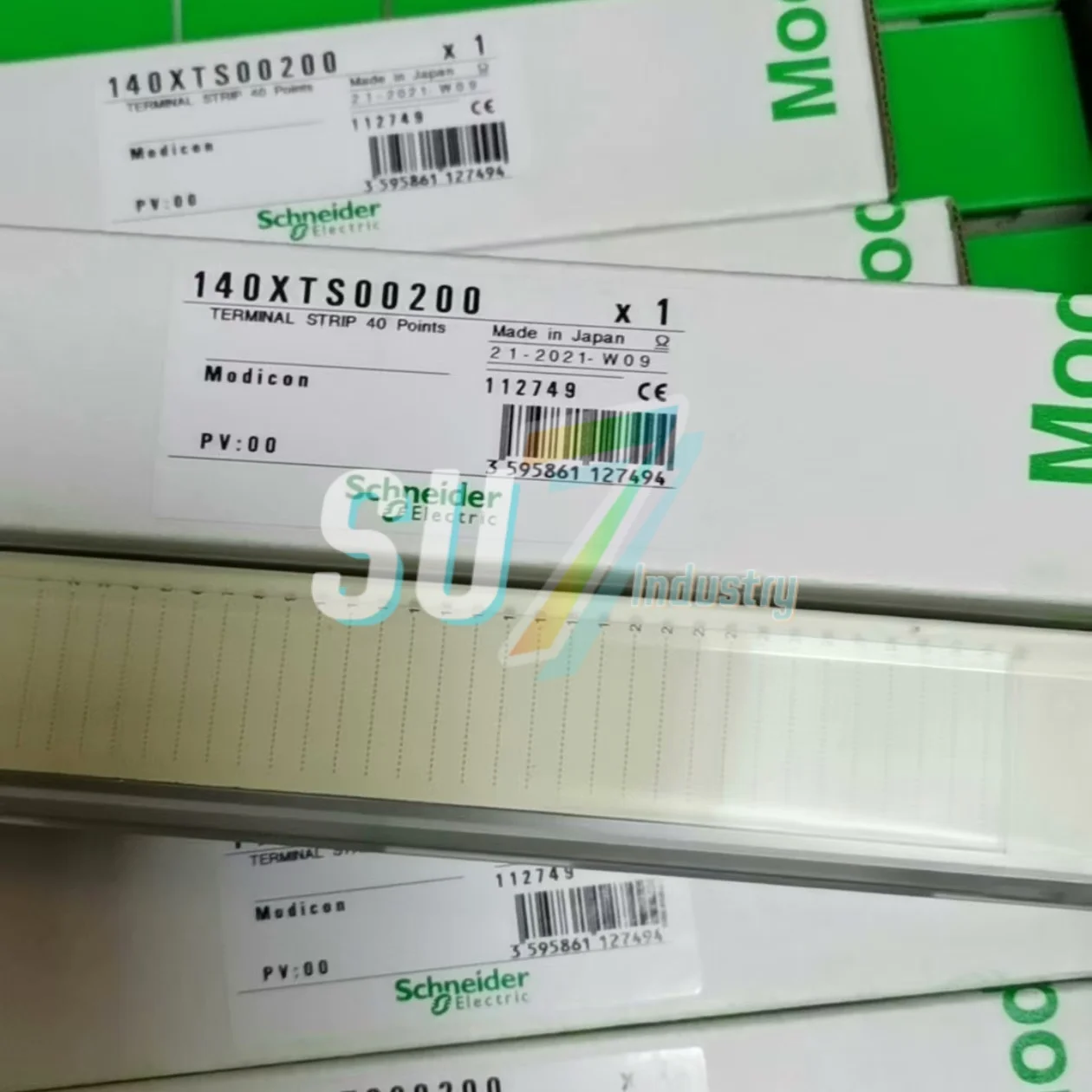 PLC Terminal Strip    140XTS00200   New In warehouse