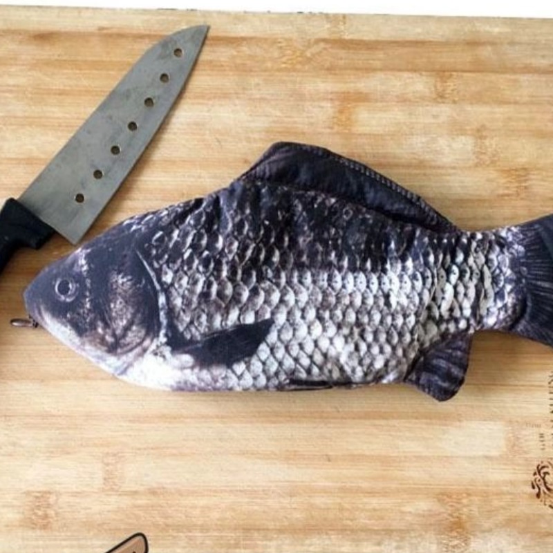 Carp Pen Bag Realistic Fish Shape Make-up Pouch Pen Pencil Case With Zipper Makeup Pouch Casual Gift Toiletry Wash Funny Handbag