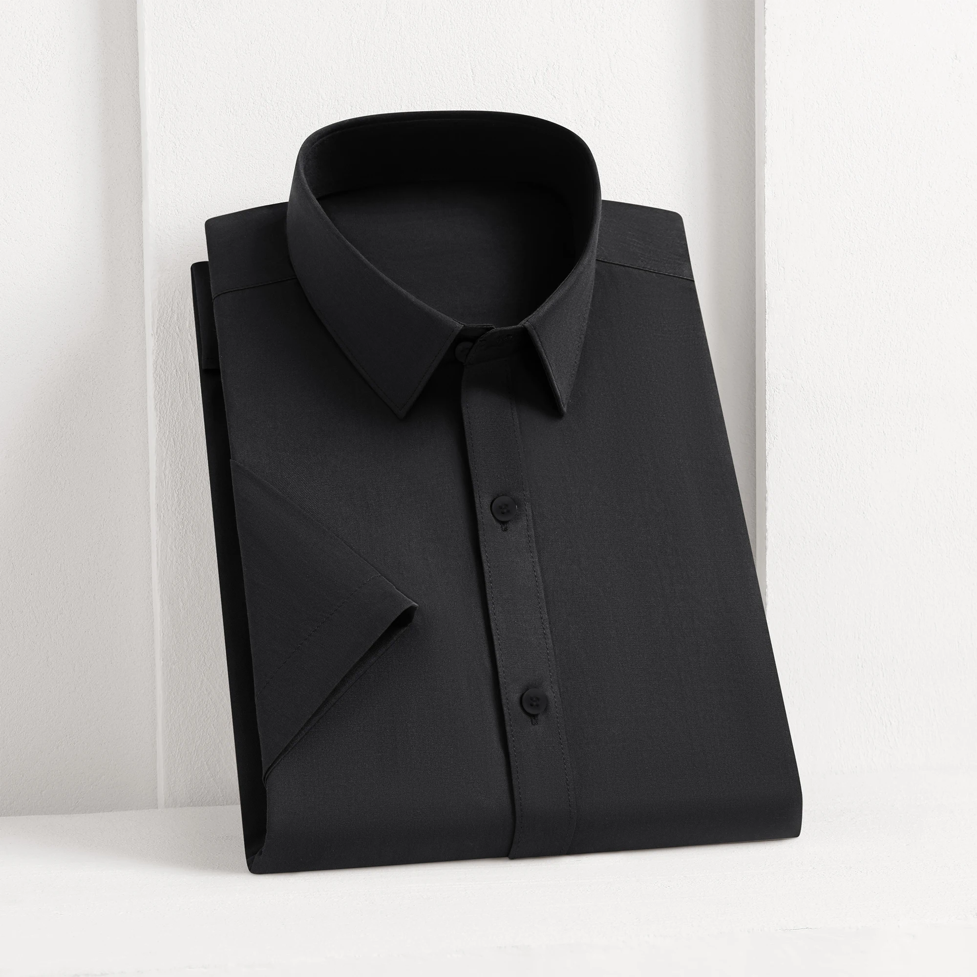 Camicia a maniche corte tinta unita casual da uomo nuova per la moda estiva senza stiratura Top comodo e versatile