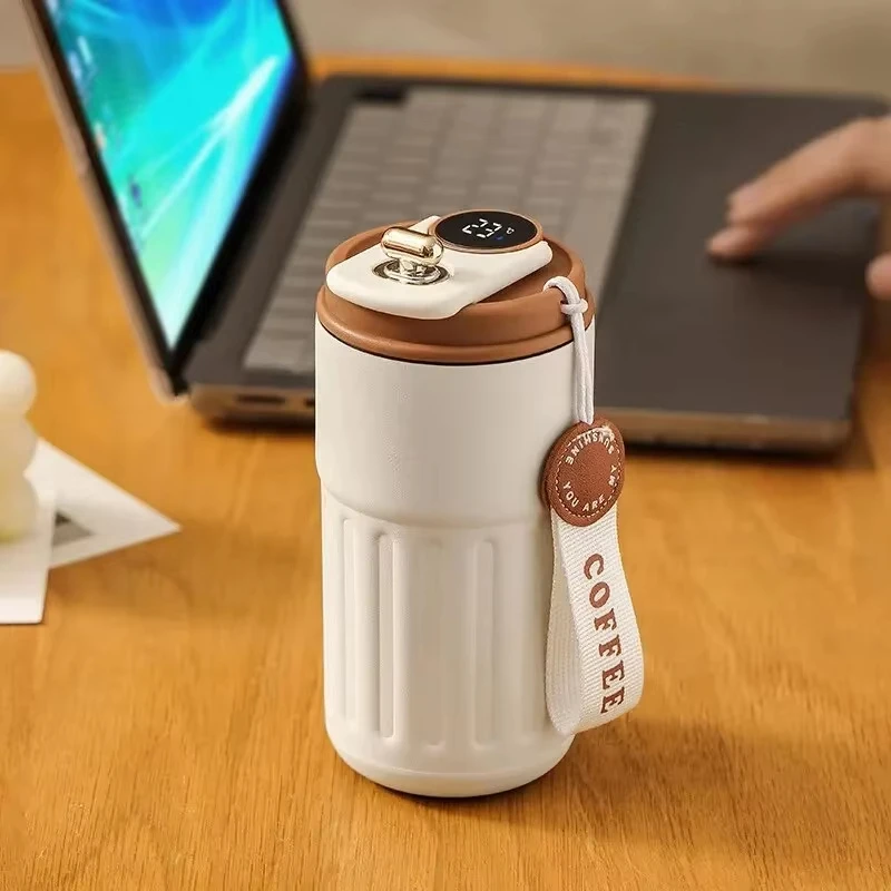 สแตนเลสฉนวนถ้วยจอแสดงผลอุณหภูมิถ้วยกาแฟอัจฉริยะติดตั้งถ้วยน้ําของขวัญดื่มเครื่องมือ