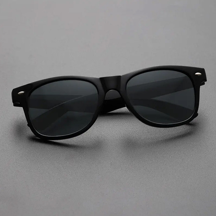Occhiali da sole classici da viaggio retrò Occhiali da sole da esterno unisex Splendidi occhiali da sole firmati alla moda Occhiali decorativi