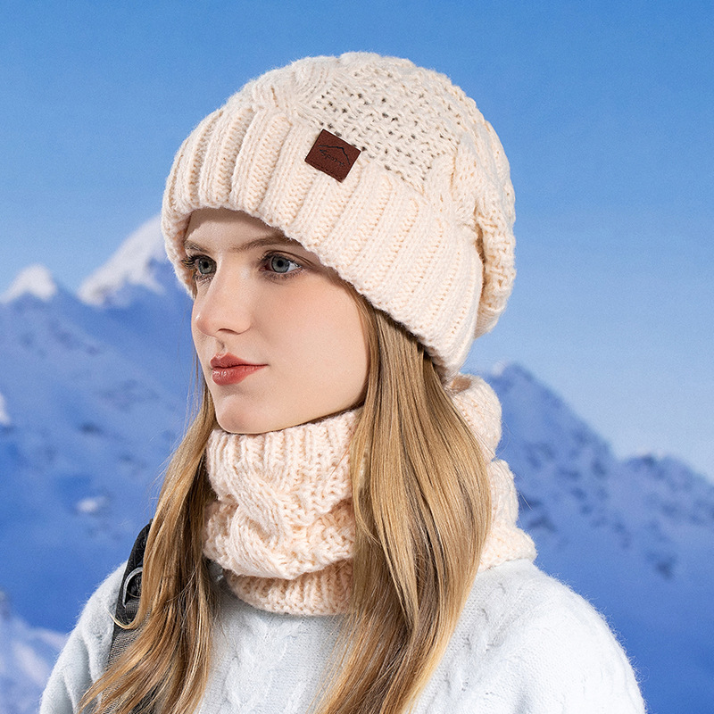 Tweedelige winter Europese en n Hat Bib Lady koudebestendige en warme gebreide muts oorbescherming wollen muts