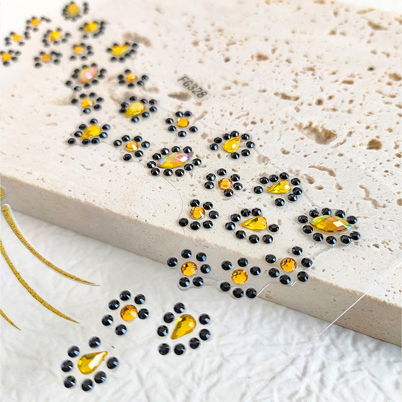 Cute Cat 3D Acrylic Rhinestone Face Sticker Masquerade Party Face Makeup Decoration Temporary Tattoo Face Painting Decals