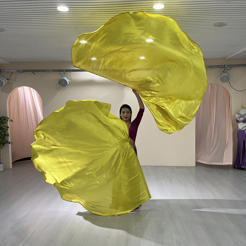 Grands drapeaux de culte avec tiges évolutives, bannière d'église brillante métallique, sensation d'aile d'angle de danse, accessoires de scène, 2 pièces