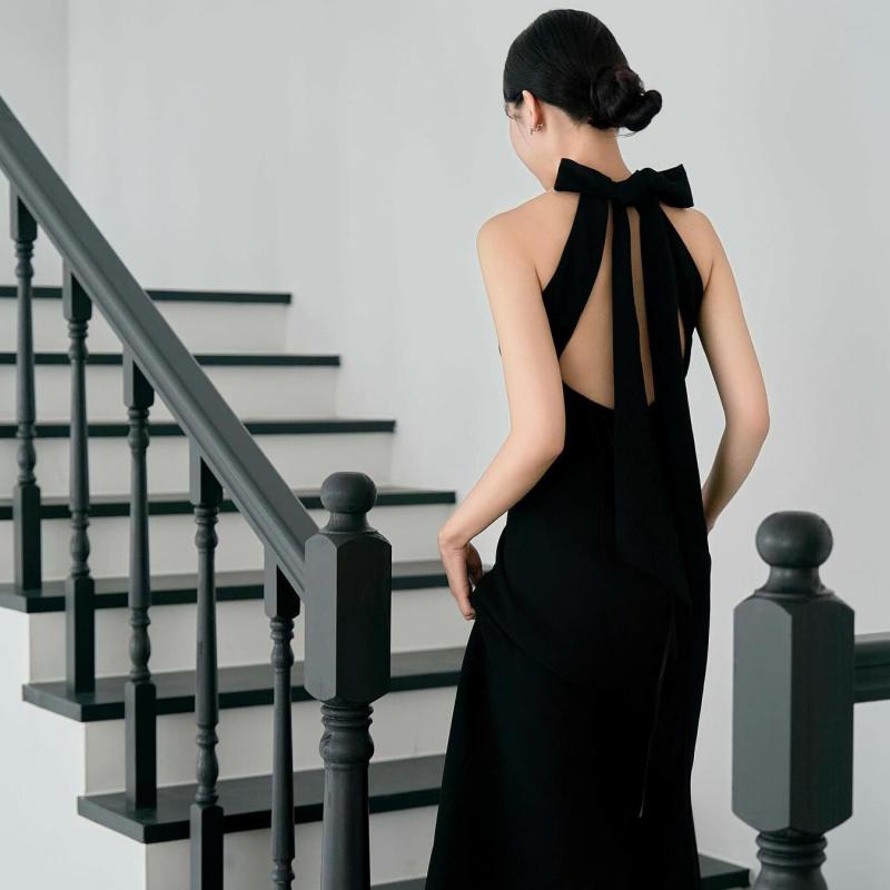 Classic Black Mermaid Dress With Small Train New Halter-neck Elegant Wedding Dresses Sexy Backless Evening Dress Customized