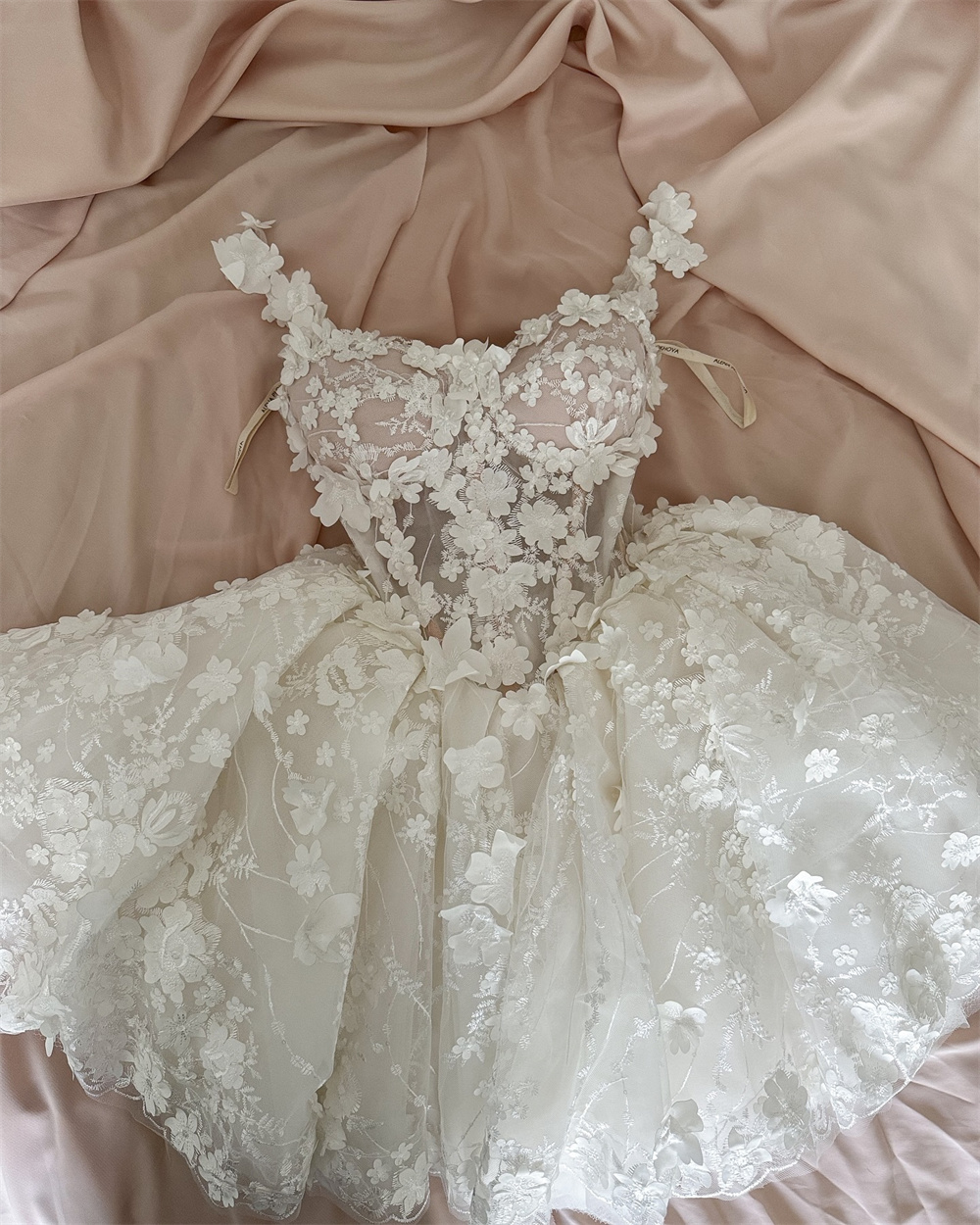 Amanda Boho-Mini robe de Rhen dentelle fleurie, robes de Rh, robe de soirée à bretelles florales, robe de mariée courte personnalisée, robe éducative de Fi.C.