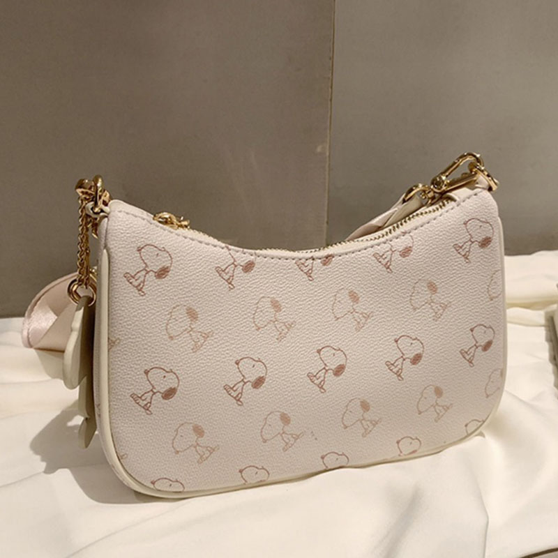 MINISO Women's Snoopy Co branded High end 3-in-1 Shoulder Bag with Adjustable Wide Shoulder Strap Underarm Bag New Crossbody Bag