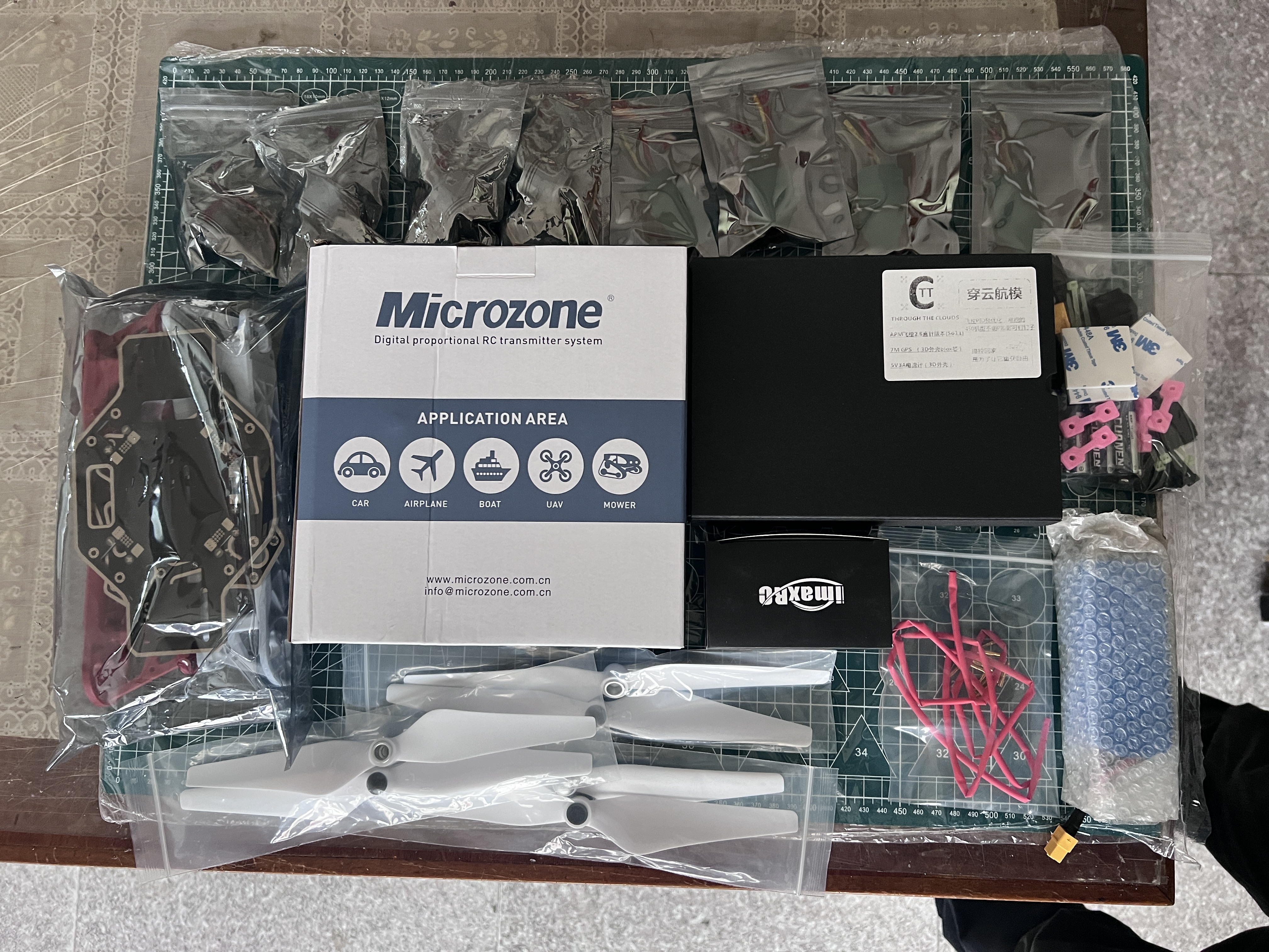 F450 450 mm quadcopter framekit met APM2.8 vluchtcontroller 7M GPS afstandsbediening vliegtuigcombokit klaar om te vliegen