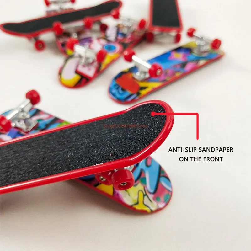 10 ชิ้น/ล็อตอลูมิเนียมมินินิ้วมือสเก็ตบอร์ด Unti-smooth Fingerboard ของเล่นเด็กนิ้วมือสเก็ต Tech รถบรรทุก Party Favors ของขวัญ