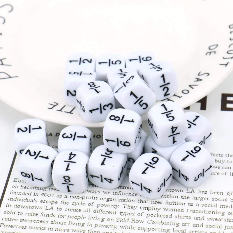 10 ชิ้น/เซ็ตเศษส่วนลูกเต๋าสีขาว 16*16 มม.Fractional Number Dices การศึกษาเด็กคณิตศาสตร์ของเล่นเด็กเกมของเล่น