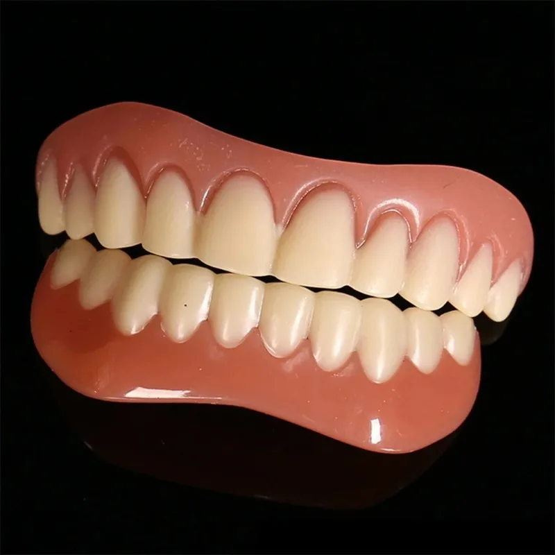 A Pair of Silicone Simulate Braces for Upper and Lower Teeth Temporary Whitening Correction Smiling Denture Braces Oral Cleaning