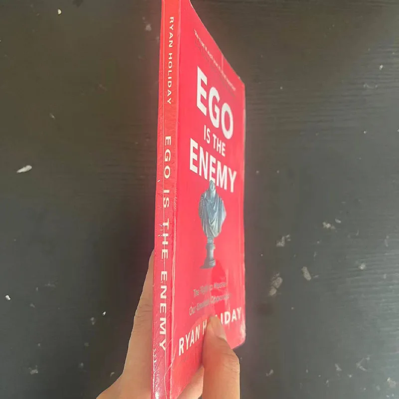 EGO IS THE ENEMY ライアン・ホリデー著ペーパーバック小説 # ニューヨーク・タイムズのベストセラー本 1 冊