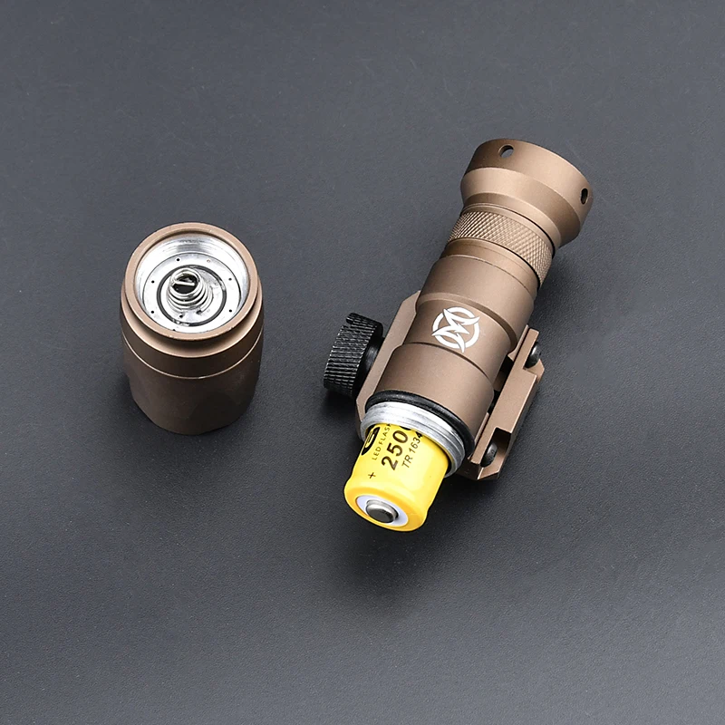 WADSN Surefir M300A M300 Tacitc Flashlight Mini Weapon Scout Hunting LED Light Fit 20MM Rail Momentary-on Constant-on Tail