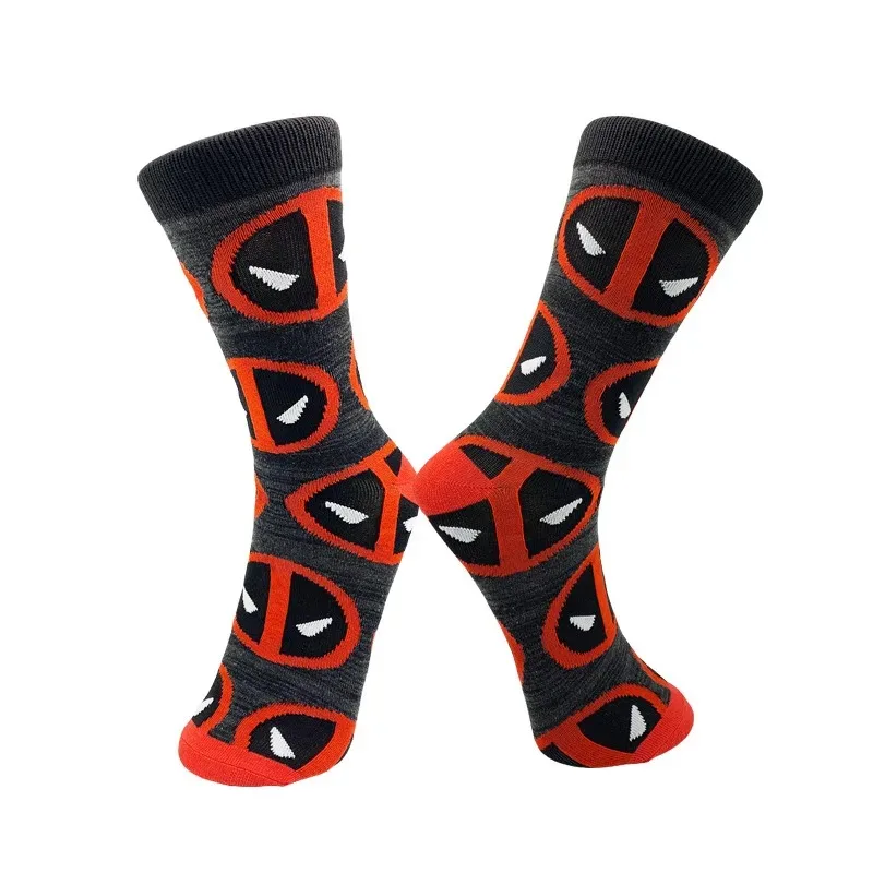 Medias Deadpool & Wolverine para hombre, calcetines largos de Marvels, accesorios de ropa de Anime, calcetines de algodón a la moda, calcetines medianos para las cuatro estaciones