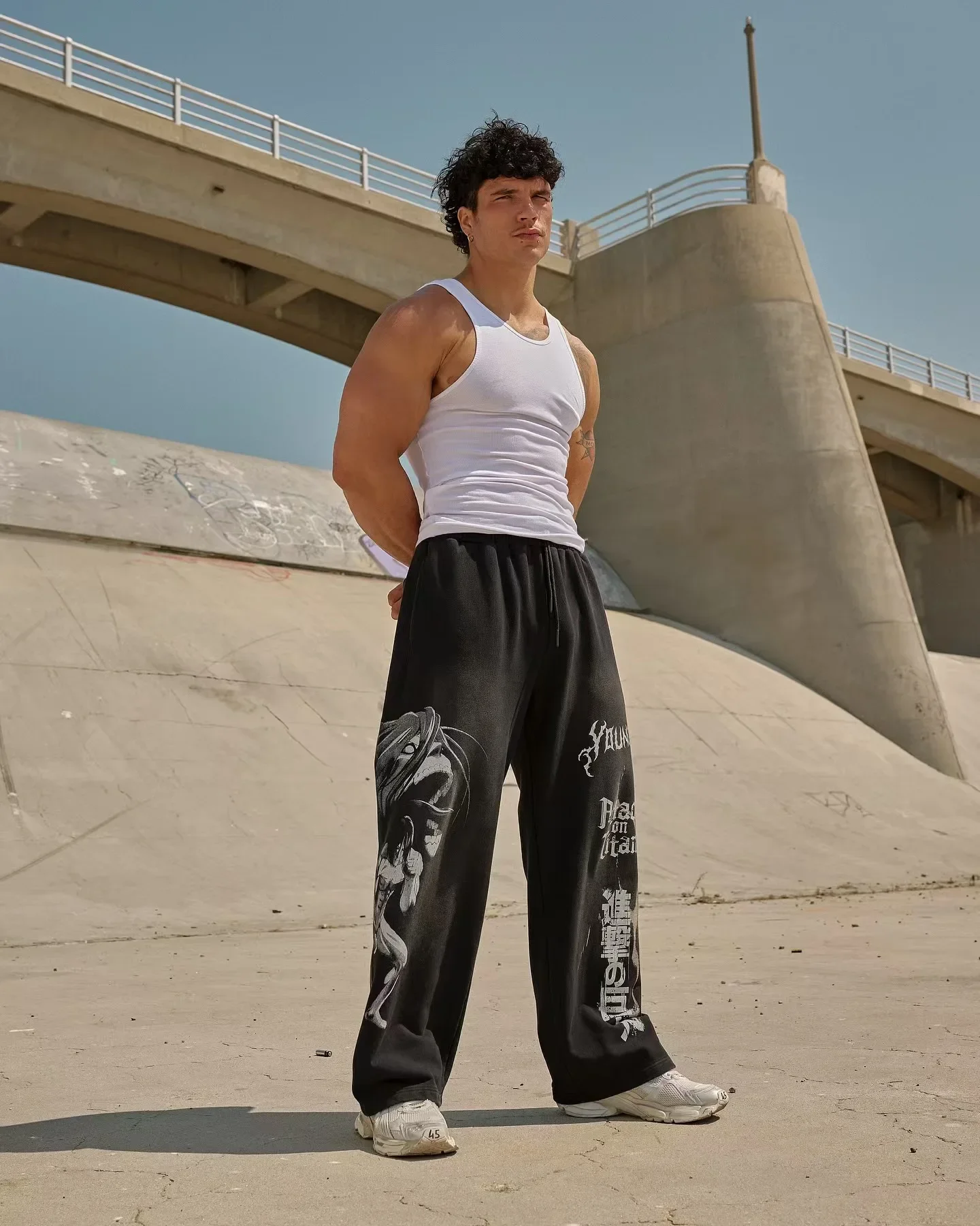 YOUNGLA American cartoon Attack on Titan Jogger calças de algodão com estampa de lã e pernas largas