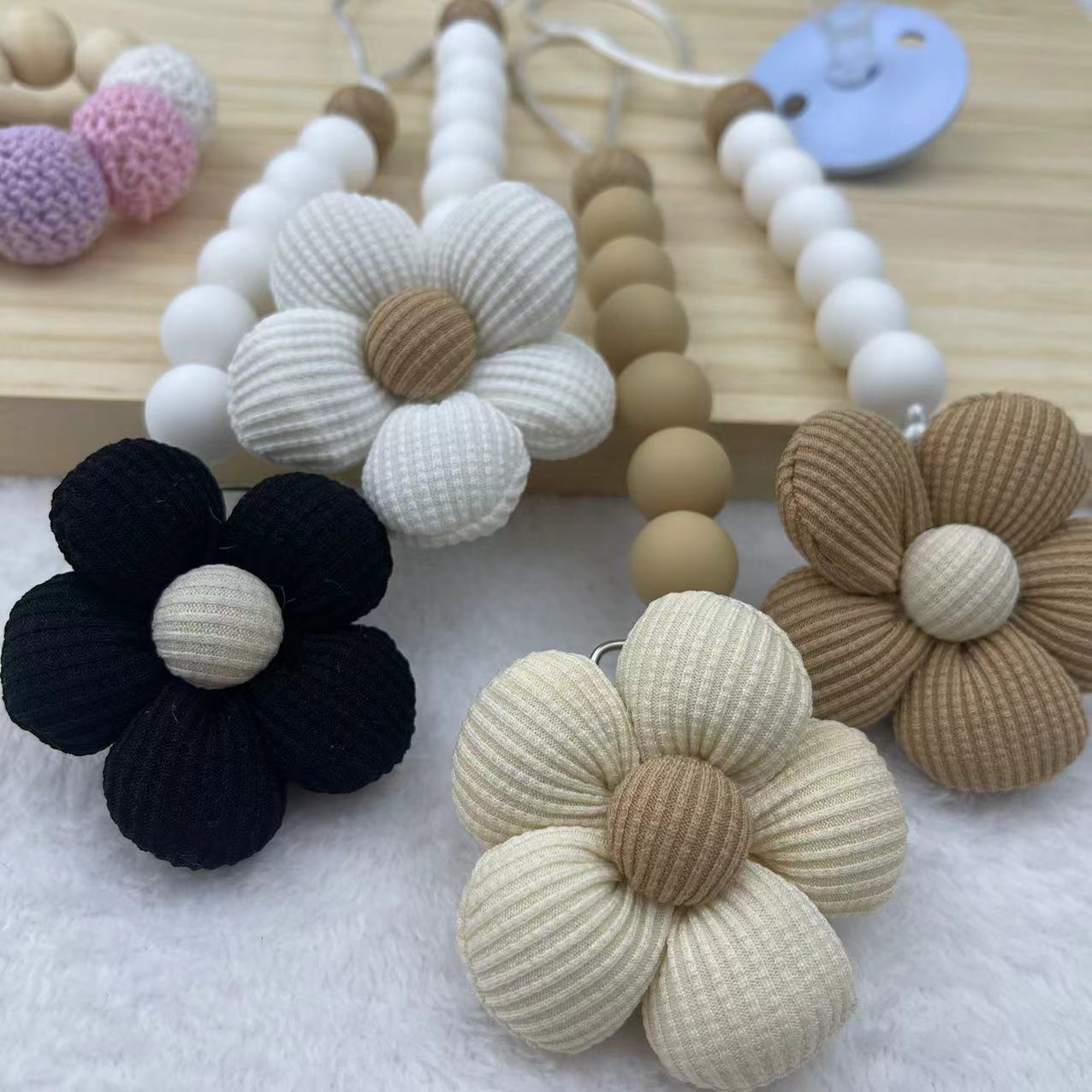 Baby Pacifier Chain Five-petal Flower Pacifier Clips Silicone Bead Newborn Dummy Nipple Holder Clips Infant Pacifier Holder