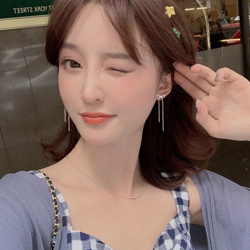 女性用ロングクリスタルボウタッセルイヤリング、925シルバー針、韓国ファッション、ラグジュアリーパールボウノット、ジュエリー、トレンド、2024