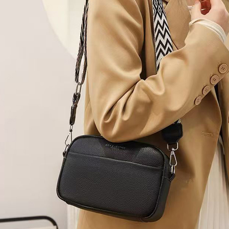 As alças das bolsas de um ombro masculinas e femininas são especialmente projetadas para viagens e são feitas de material PU.