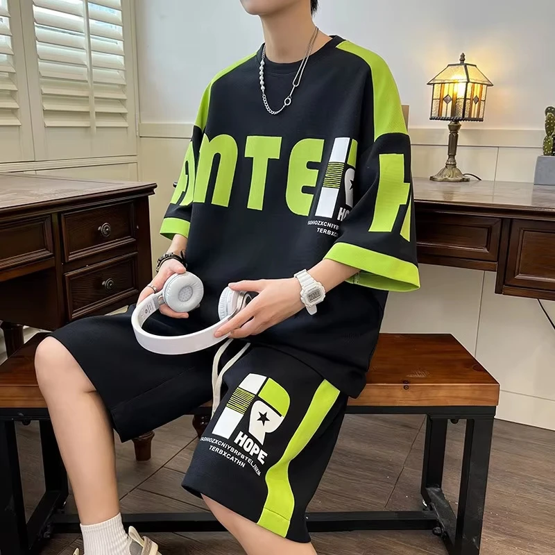 Neues Jugend-Freizeitsport-Set für Herren im Sommer, lockere Kurzarm-Shorts für Herren, trendiges zweiteiliges Set, leicht und transparent S