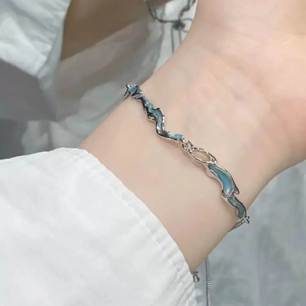 Gelang Cherry Irregular Sederhana dengan Zirkonia Kubik, Gelang Zirkonia Kubik Bunga, Gelang Berwarna dengan Pelapisan Elektroplating yang Orisinal