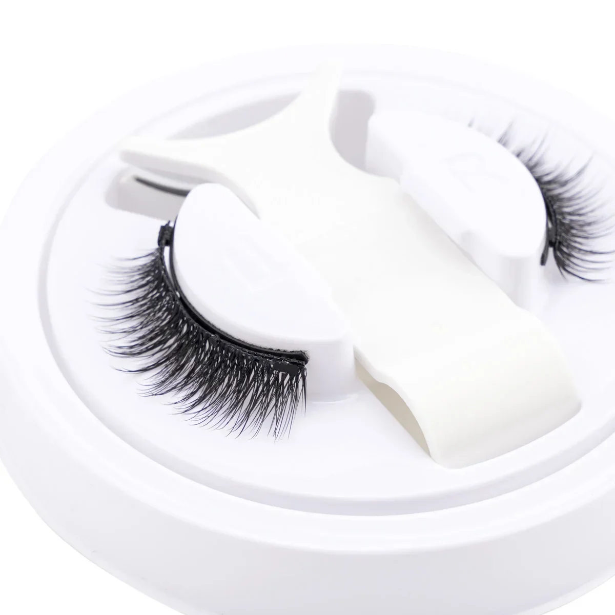 Reusable Magnetic Lashes Kit with Magnetic Tweezers Natural Look Faux Mink Lashes Easy Apply Magnetic Eyelashes for Eye Makeup